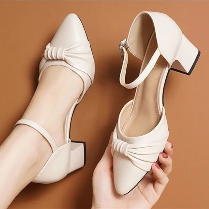 Female Classic Black Patent Leather Square Heel Shoes for Office Women Casual High Quality Beige Heel Pump Zapatos De Mujer A223