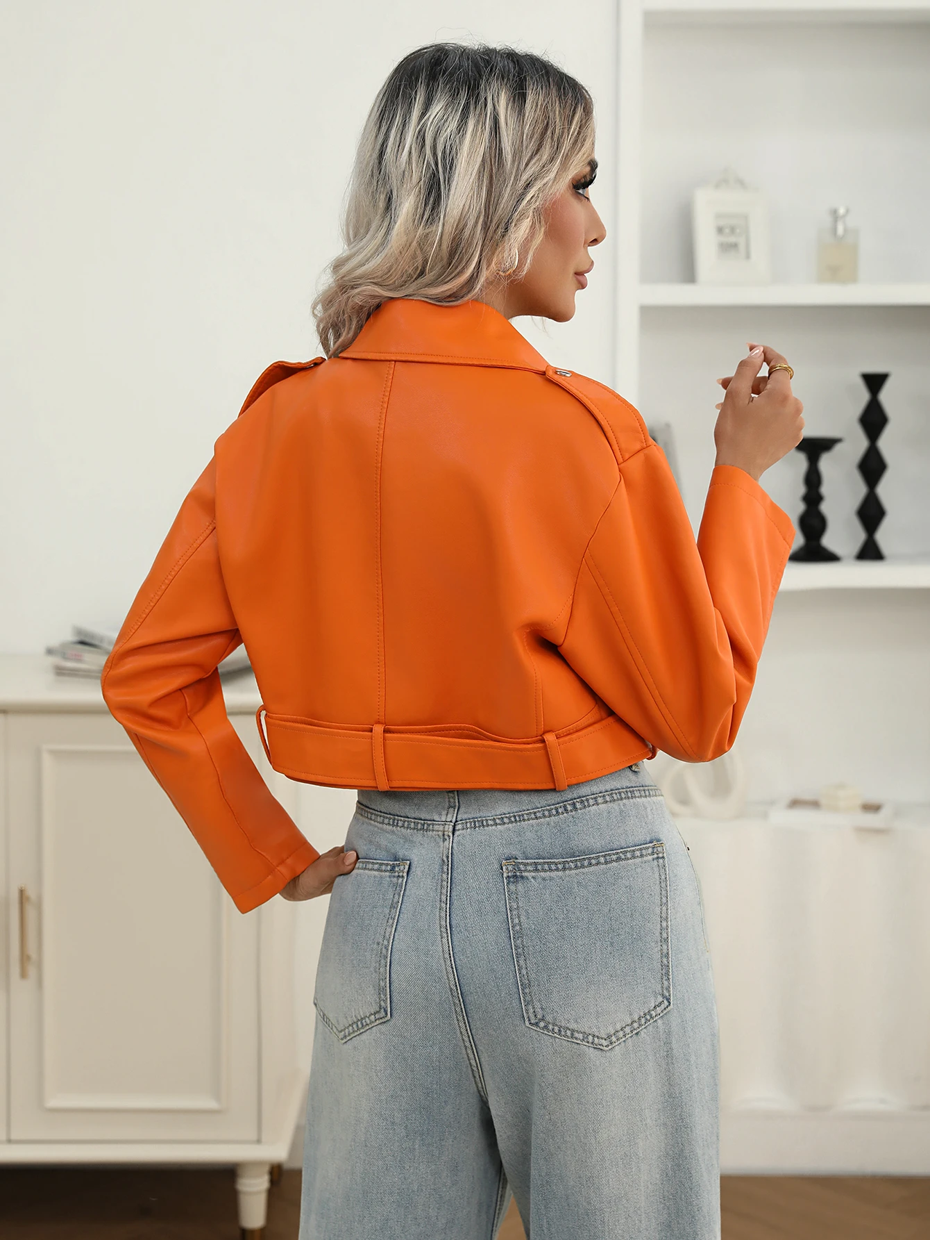 

Женская укороченная куртка из искусственной кожи с лацканами на молнии, байкерское короткое пальто-бомбер с поясом