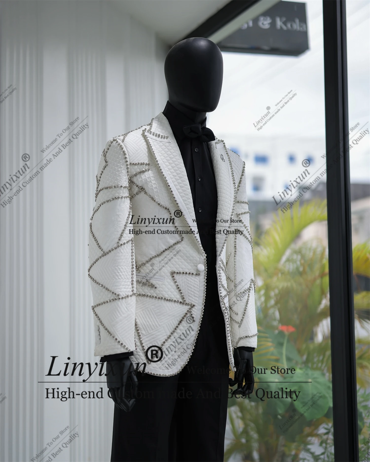 

Design Style Rhinestones Men Suits Peaked Lapel Groom Tuxedos 2 Pieces Sets Party Prom Blazer Customized Fashion Costume Homme