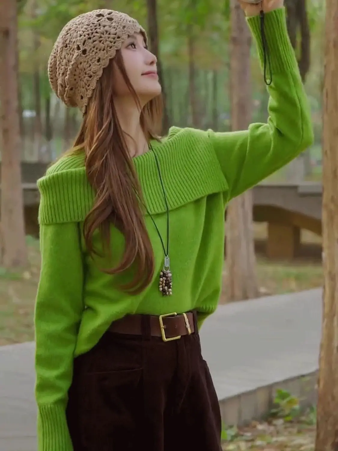 

Unique Korean Sle Women's Knitted Sweater Asymmetrical Design Autumn Winter Faionable Top Quali Material Regular Thin