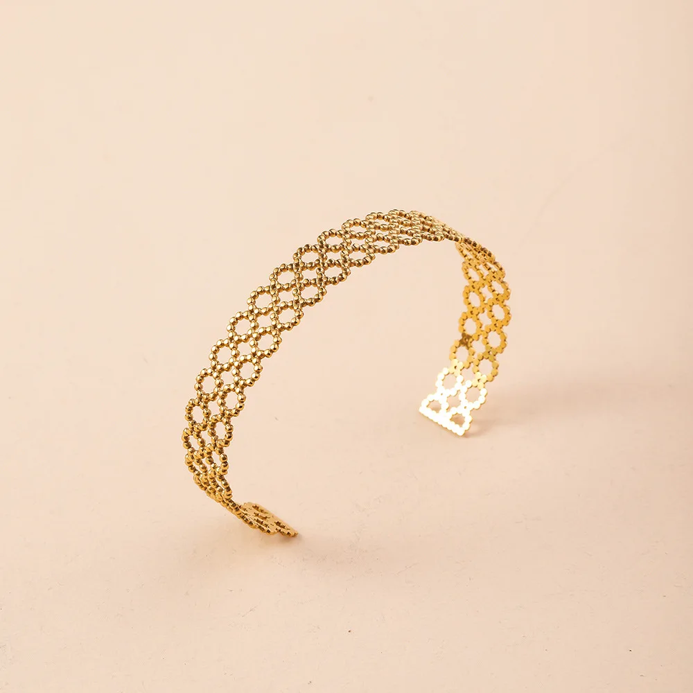 

Fashion Open Hollow Adjustable Women's Cuff Bangle Bracelet, Retro Exaggerated Stainless Steel Gold Color Metal Bracelet