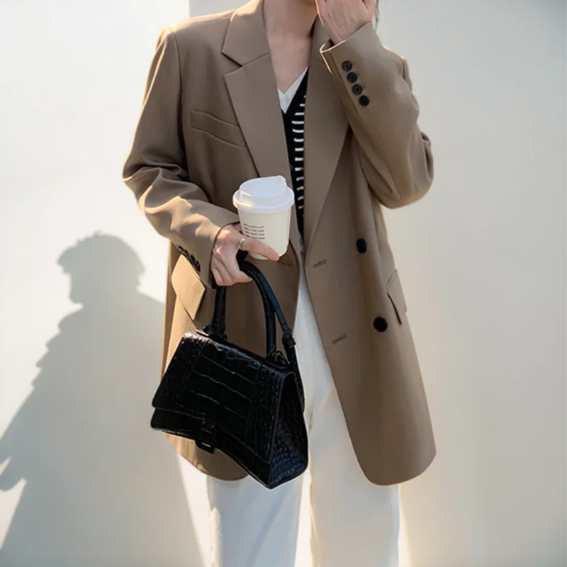 

Blazers Womans Old School Reversible Regency Fundraiser Polished Womanly Ornate Peak Luxurious Two Sided Lightweight Outerwears