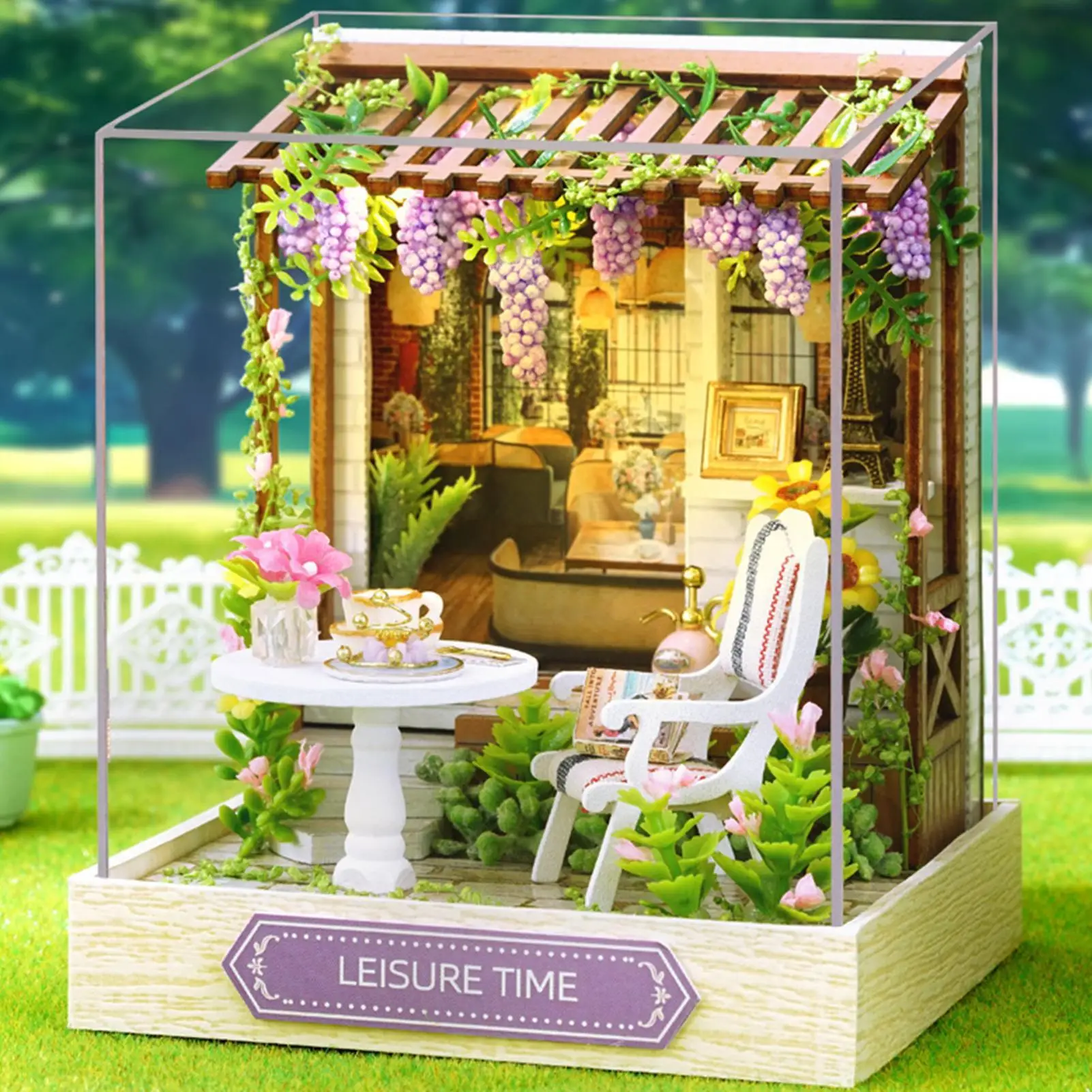 Kit de casa de muñecas en miniatura, artesanías de madera con cubierta antipolvo, estuche de exposición para adultos y niños, decoración para el hogar y la sala de estar, regalo de Navidad