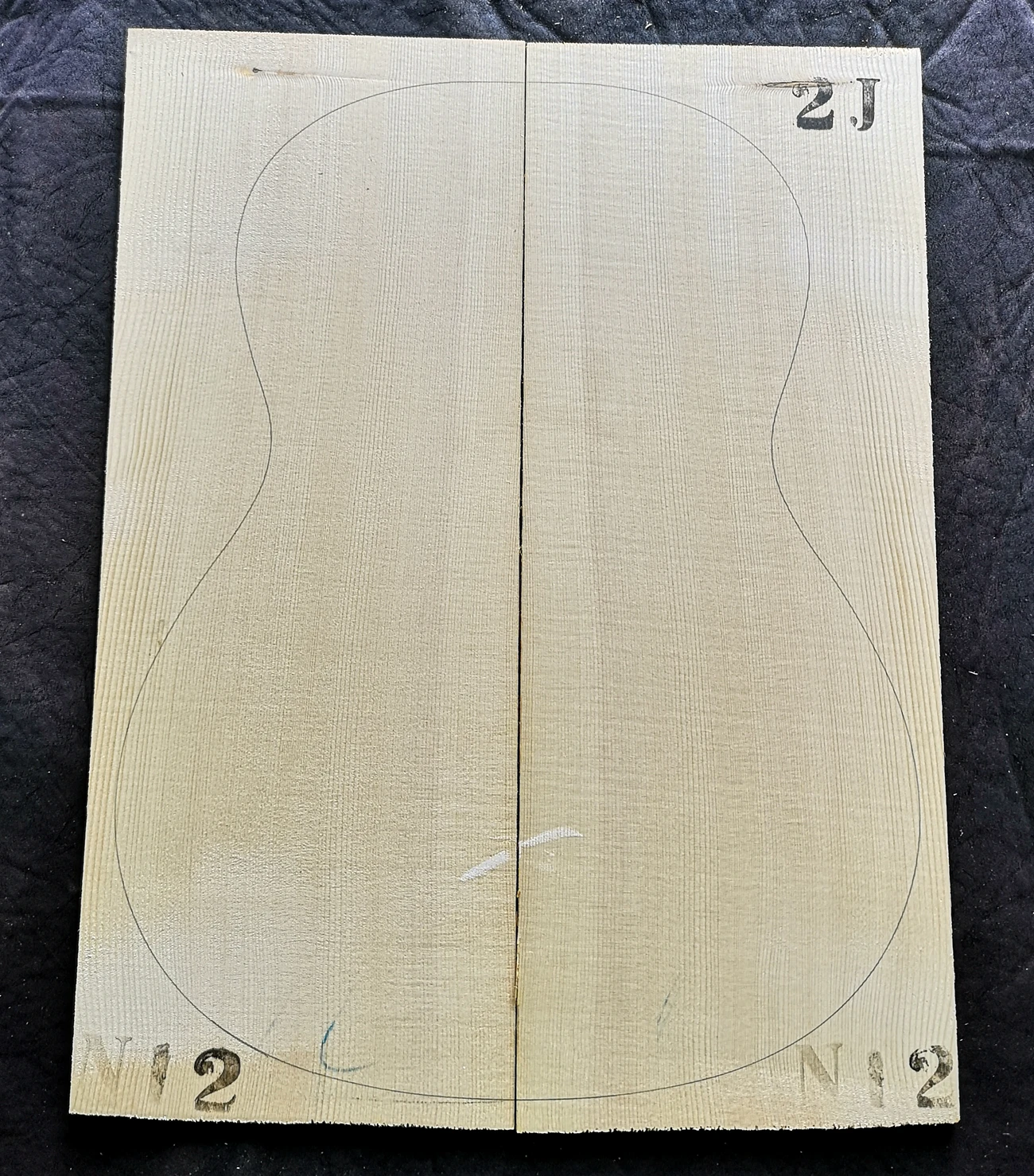 2#Grade Picea Abies Alps Spruce Solid wood  Guitar Top 39 Inch DIY Wood Guitar Panel Handmade Guitars Making Material 4*210*540