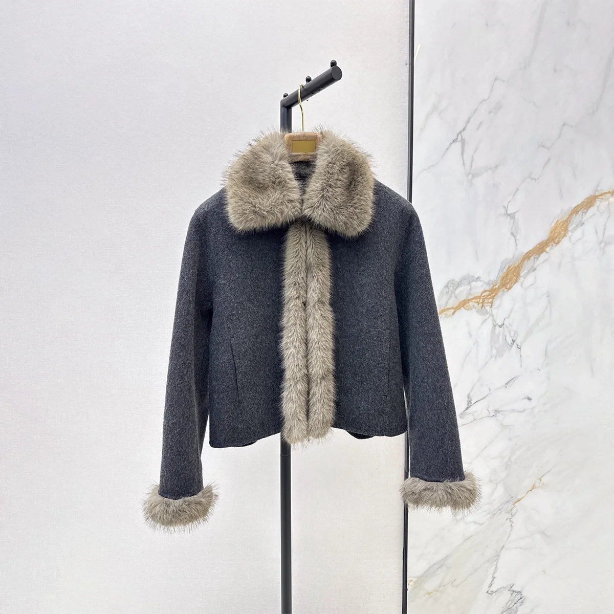 2026 Women Short Double Faced Wool Coat, Faux Fur Collar & Cuff Trim Jacket261020191