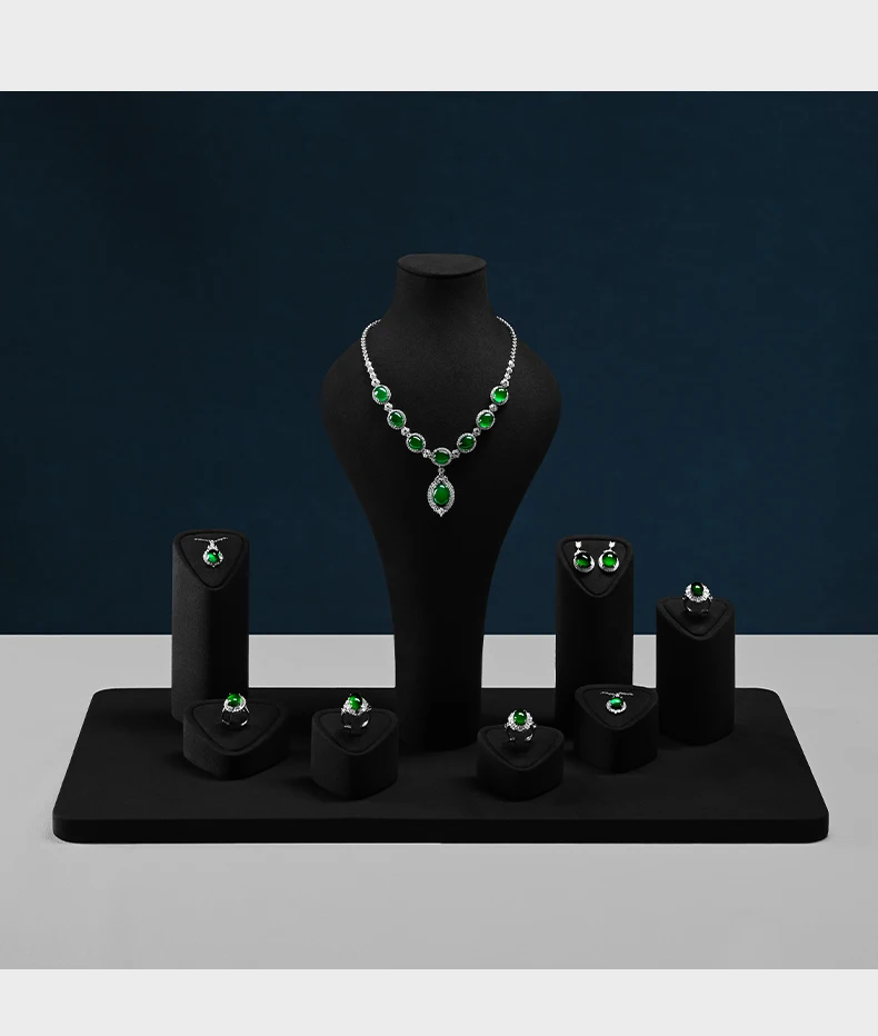 Oirlv Schmuck-Display-Set, schwarzes Samt-Modell in Form eines menschlichen Körpers mit Ständer, geeignet für die Aufbewahrung von Halsketten, Ringen und Ohrringen. – Detail 7