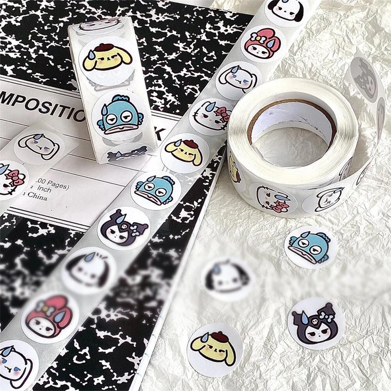 2024 New 500PCS Sanrio Sweating Sticker Round Seal Sticker Self-adhesive Label Children\'s Cartoon Roll Roll Sticker