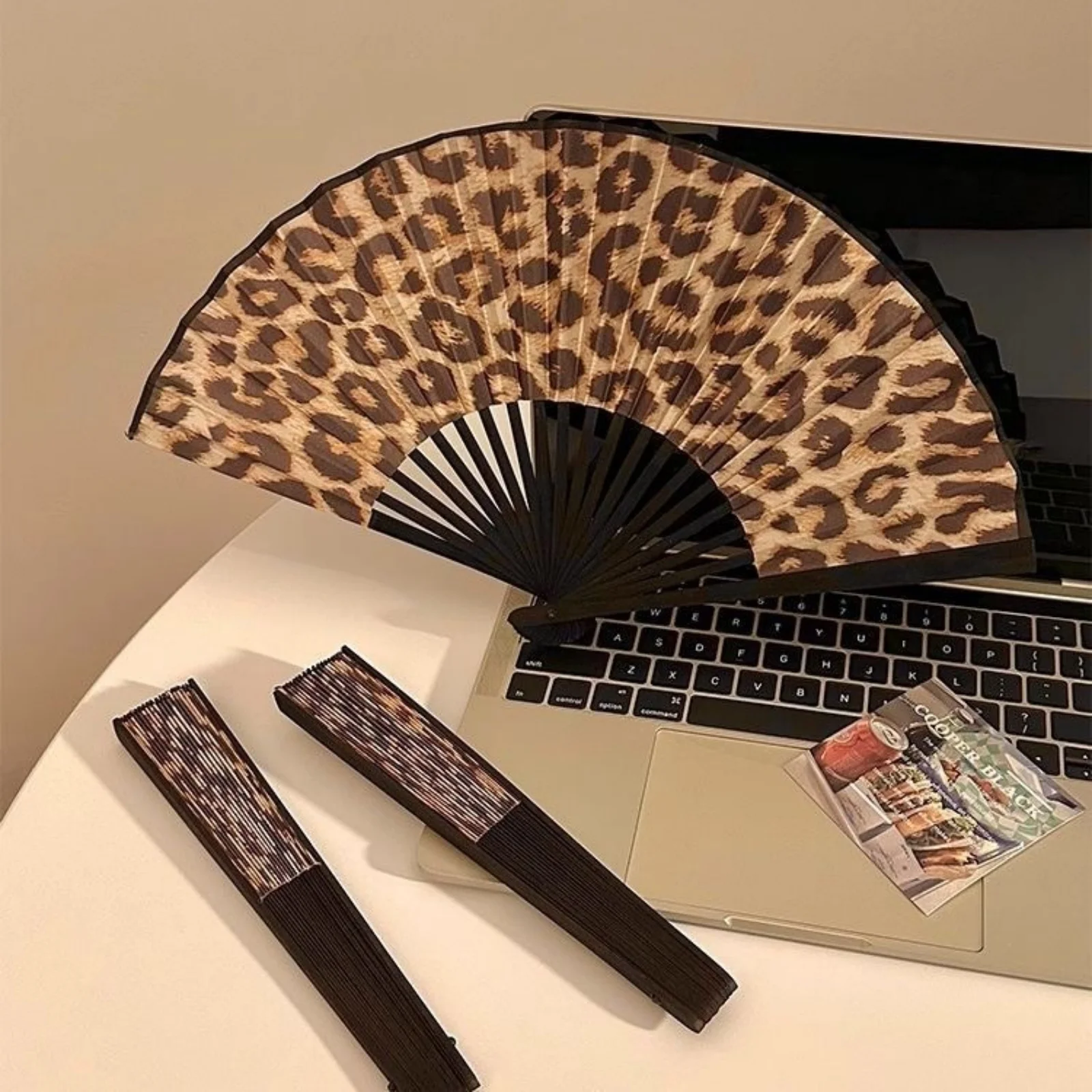 1PC Women's Leopard Print Folding Hand Fan - Vintage Fashion Style With Black Frame, Stylish Decorative & Functional Accessory