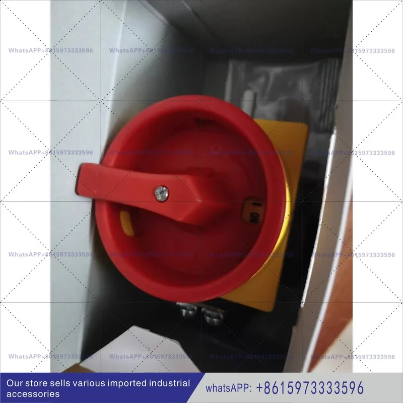 P1-32/EA/SVB 32A Flush, Mounted, Master Switch