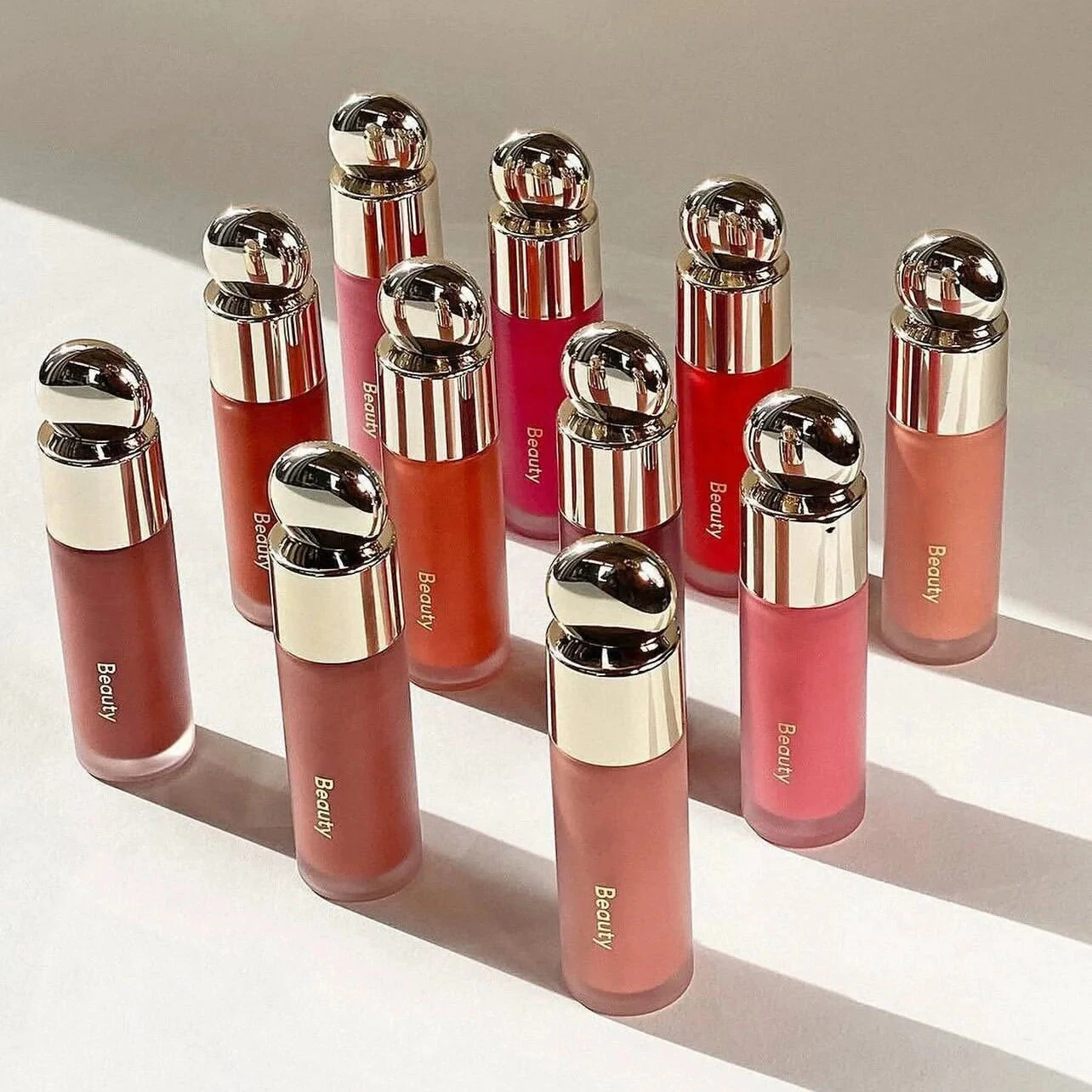 リップと頬に使えるリキッドブラッシュスティック、防水で長持ち、色補正効果があり、あらゆる肌色に適しています