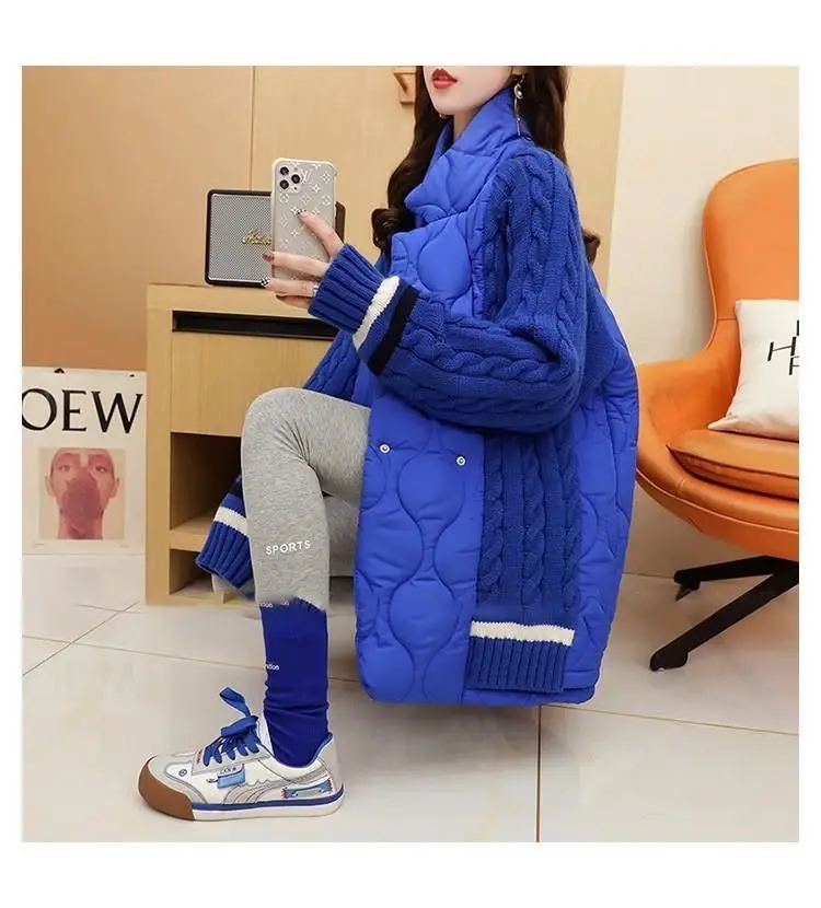 Lockeres Temperament und Abnehmen 2025, neue kleine blaue Baumwolljacke, gespleißter Pullover für dicke Oberbekleidung für Damen im Herbst und Winter