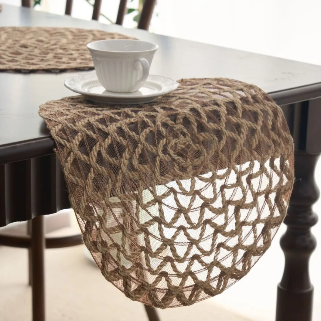 American retro linen placemat woven mesh small hollow hemp rope decoration versatile coffee color insulated tableware mat round