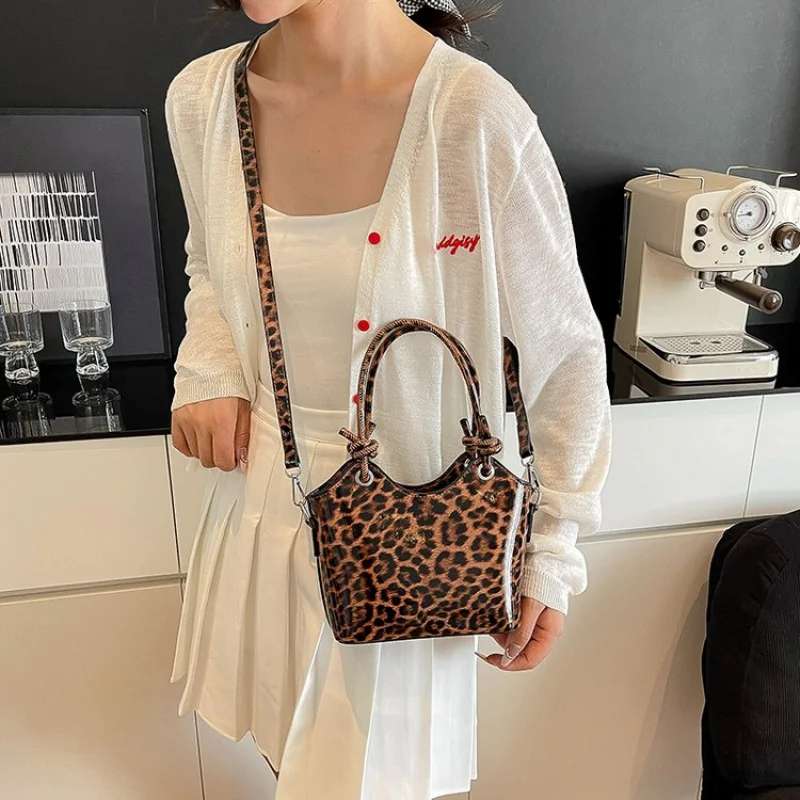 

Fashionable Women's Handbag Leather Classic Elegant Shoulder Bag With Crossbody Feature By Famous Designer