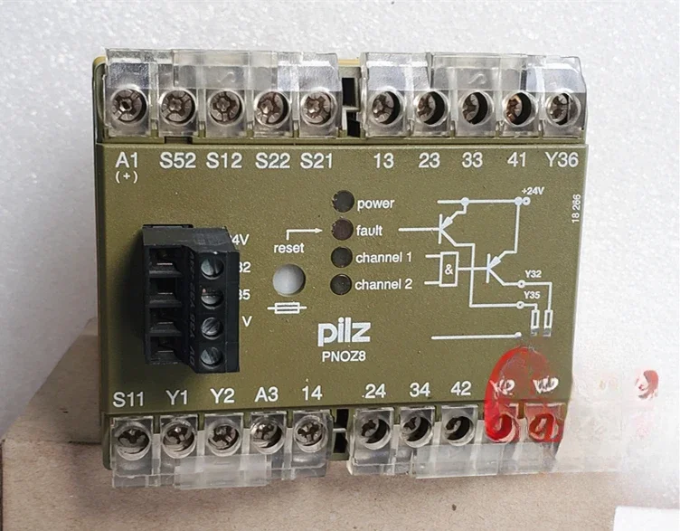 Original German Pilz Safety Relay PNOZ8 3S 10 Order No. 474760 In Stock