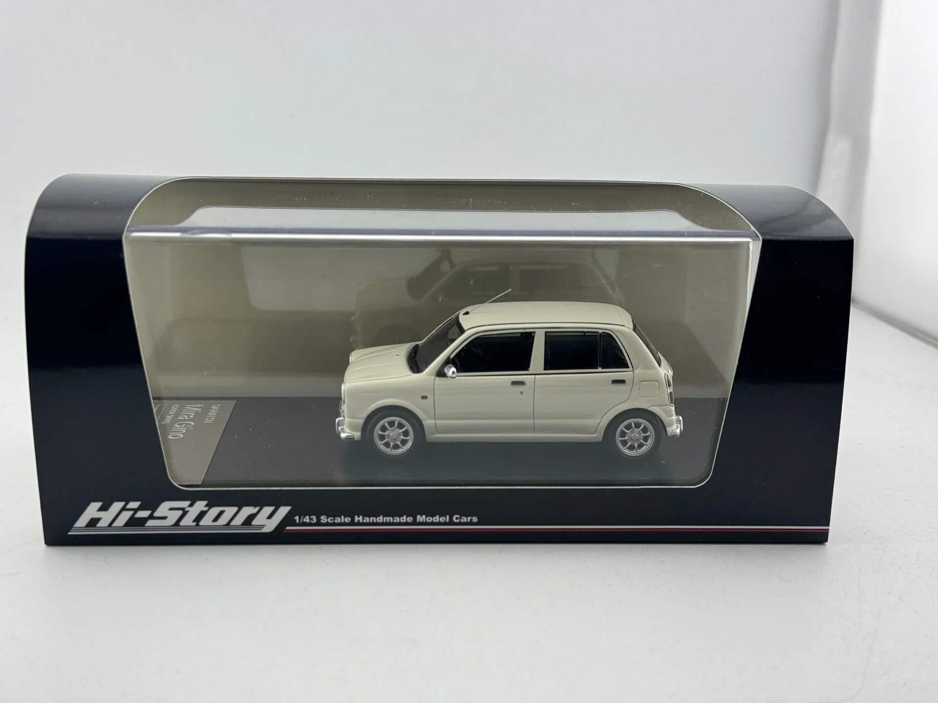 modellino-auto-in-resina-scala-1-43-explosion-window-hi-story