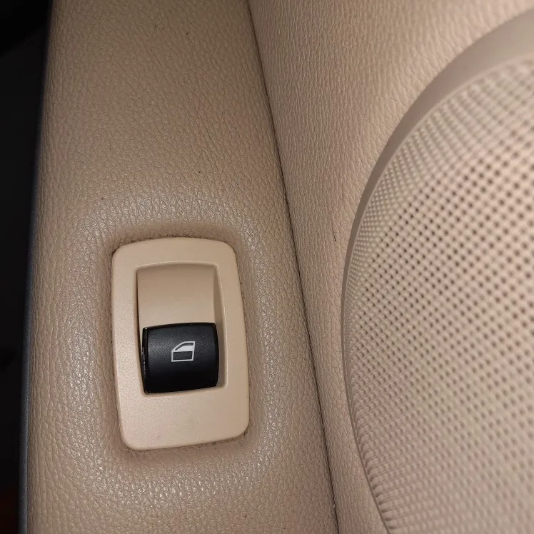 

61316945874 Для BMW E90 E91 X5 X6 Z4 E53 E71 E72 E83 330i Переключатель стеклоподъемника со стороны пассажира автомобиля 61316945876