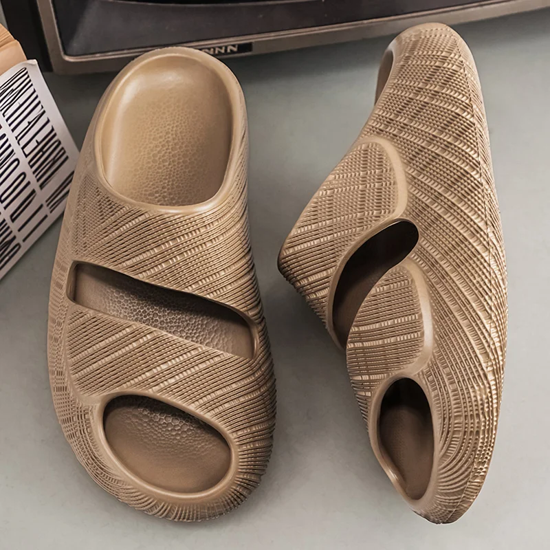 Men's Summer YZY Slides Slip On Breathable Casual Flip Flops Lightweight Fish Mouth Cloudy Slippers For Men Size 40-45