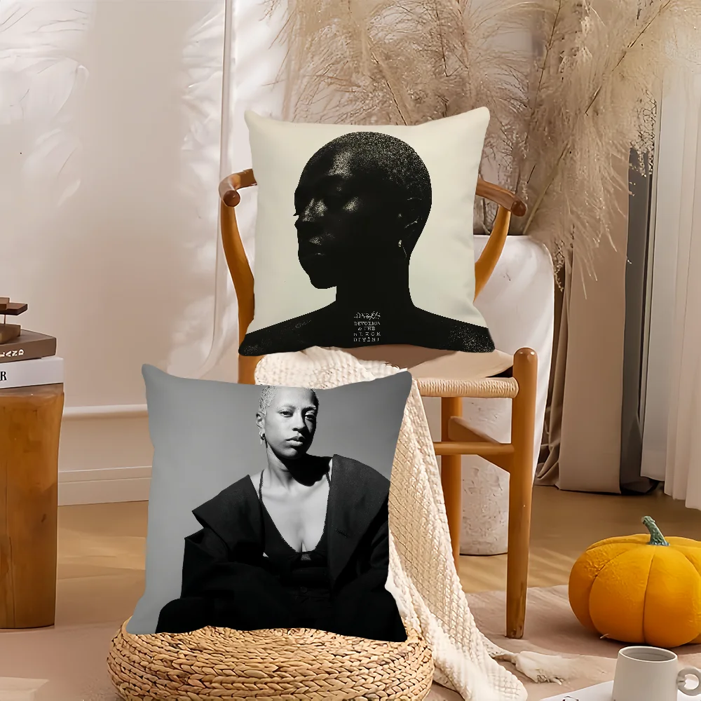 

Singer Anaiis Devotion & The Black Divine Pillow Case Home Decoration Cushion Cover Suitable For Bedroom Car Office Sofa