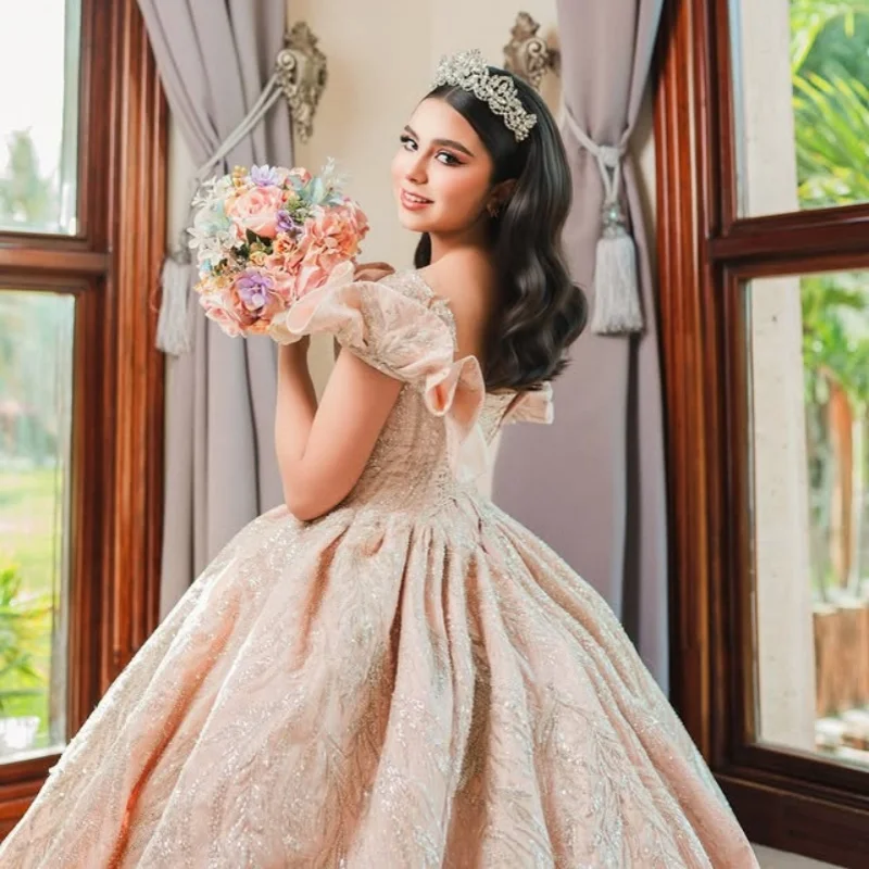 Shiny light pink Quinceanera Dress off-shoulder Lace glitter decal Long tail vestidos de 15 Quinceanera ﻿Customize
