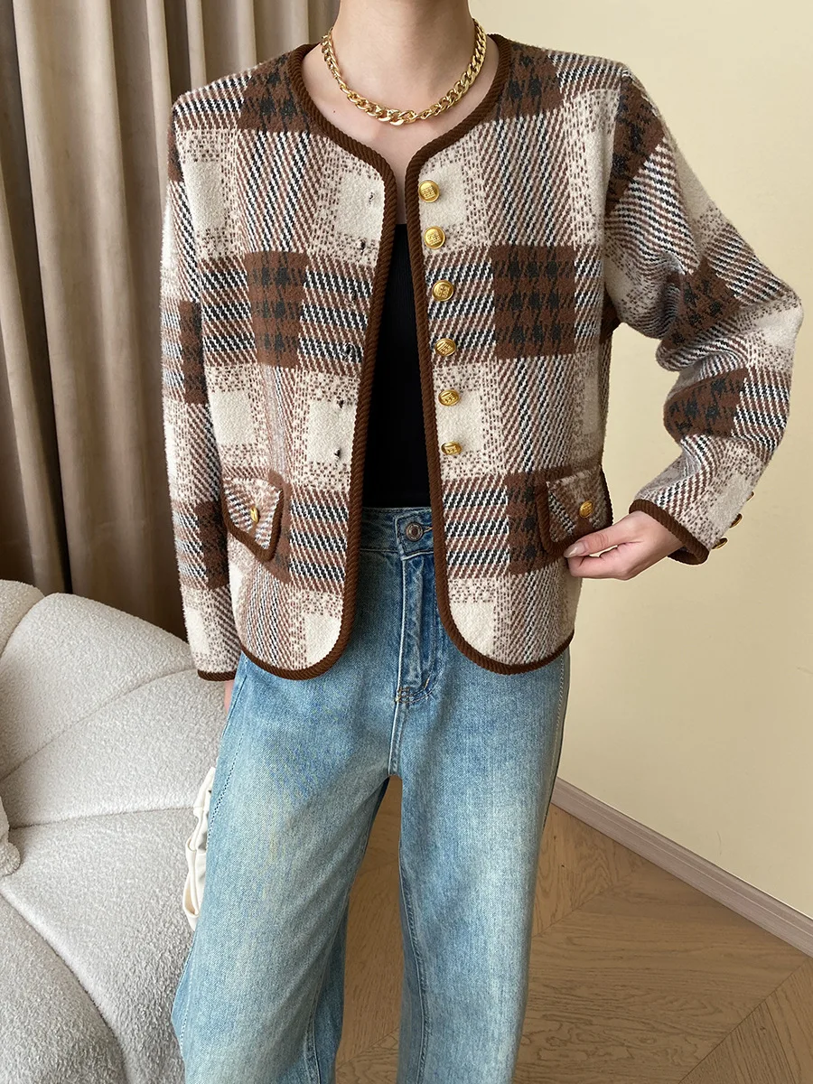 

Women Spring New Gold Button Fragrant Wind Modern Plaid Knitted Shirt Coat 2024