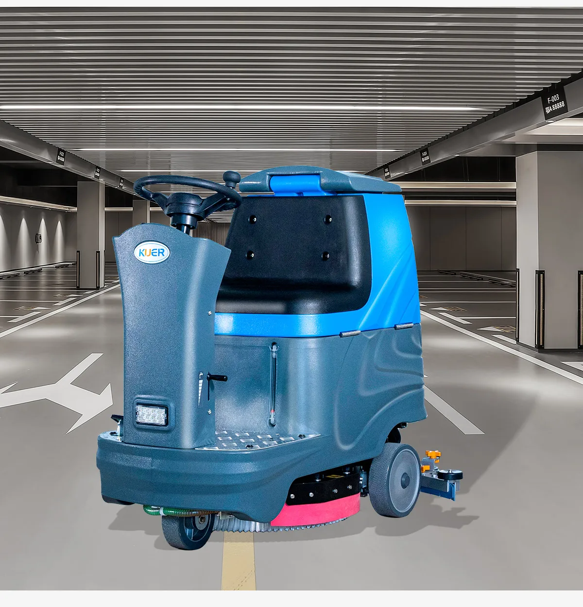 Скруббер для пола марки Kuer Ride на складе