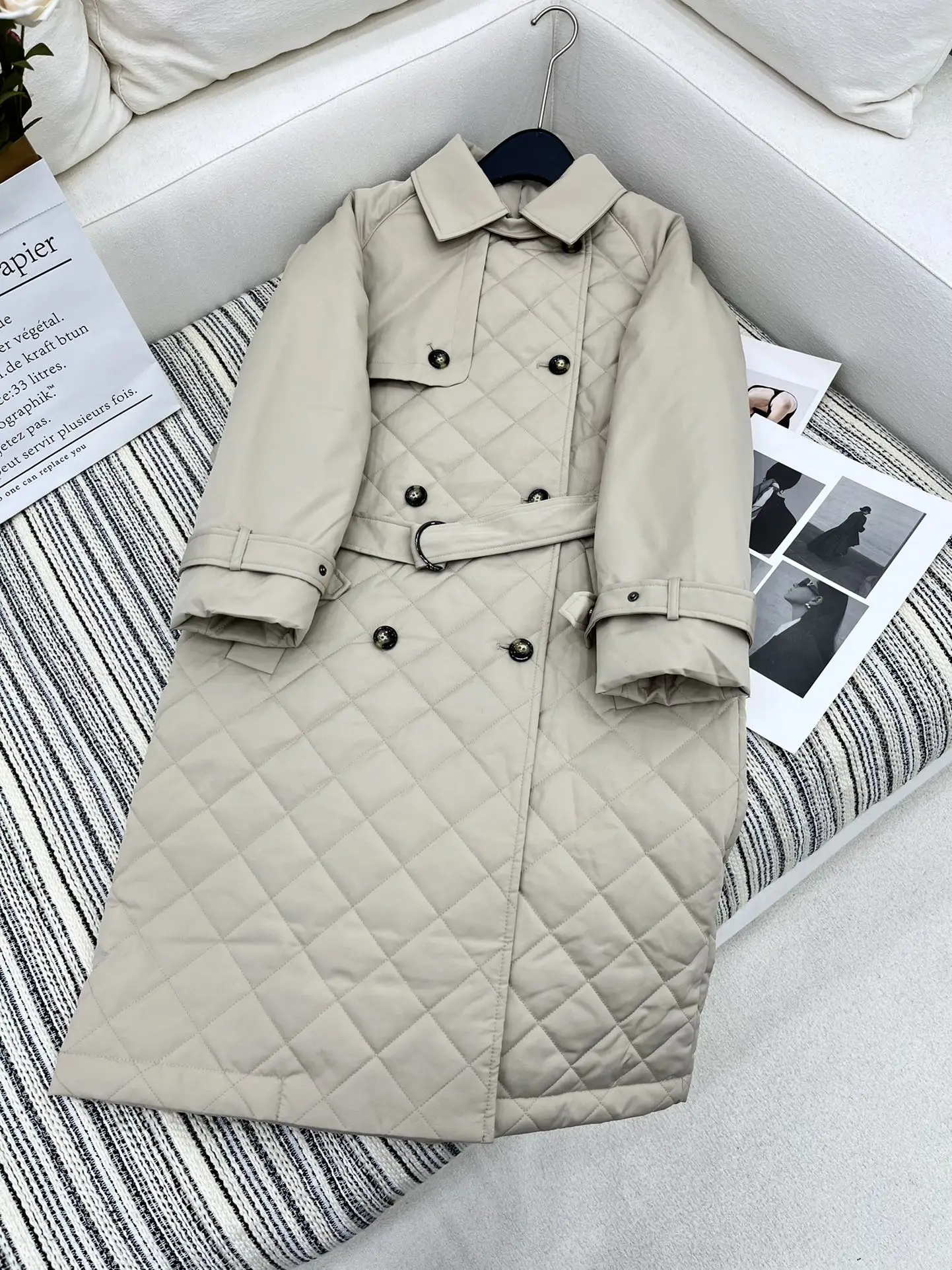 2024 Autumn/Winter New Women's Clothing Fashionable and versatile diamond grid waist cinched cotton long jacket 1011