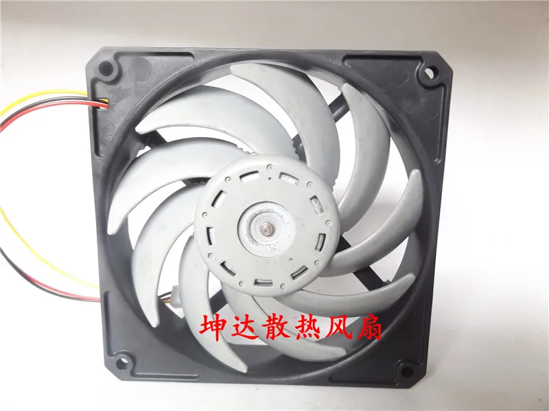 Servo D1225C12B6AS-25 DC 12V 0.123A 120x120x25mm 3-Wire Server Cooling Fan