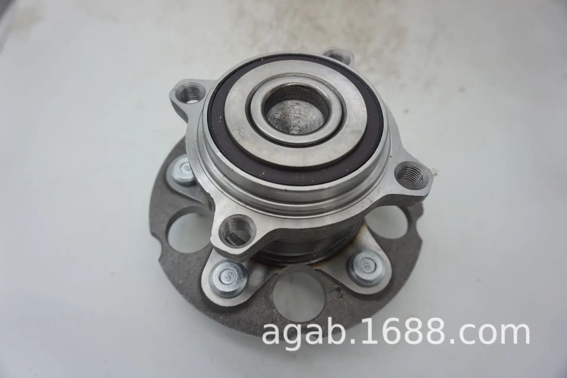 

Головка вала заднего колеса Odyssey RB1 42200-SFE-951/HUB062T