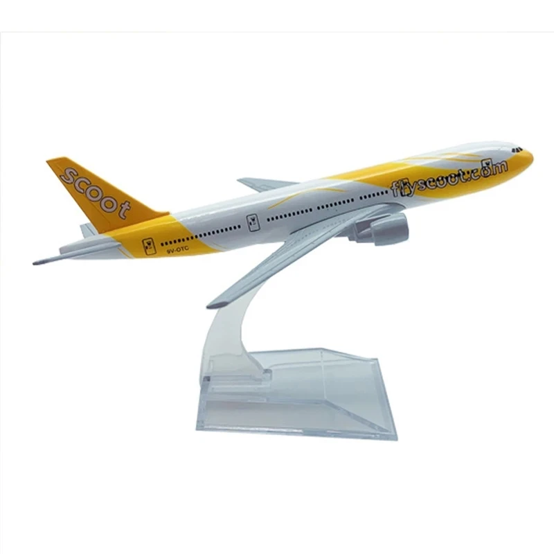 1/400 Alloy Airplane Metal Model 16cm Die-cast  Airplane Model B-777 SCOOT Airlines Display Aircraft Model Plane Decor