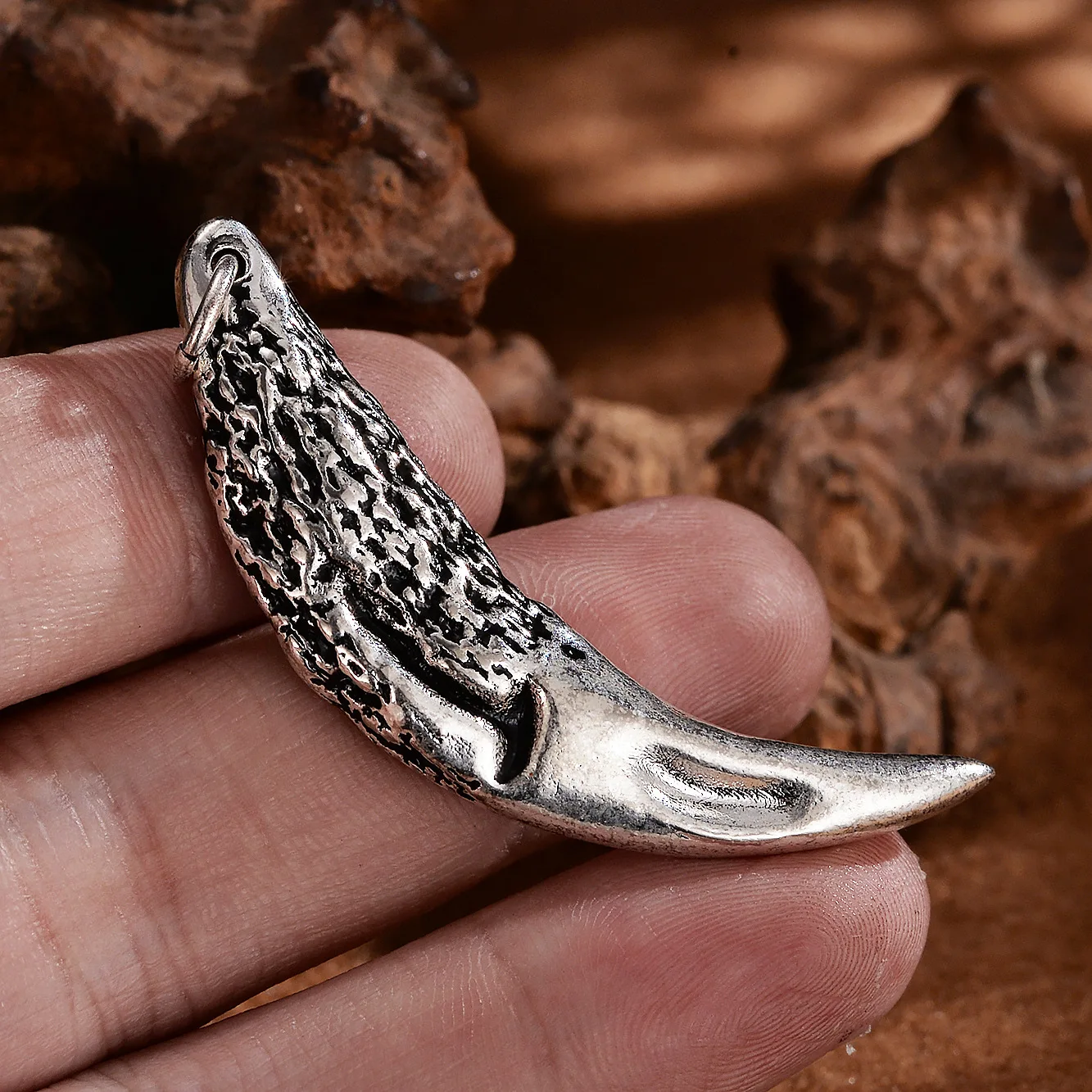 中国風ラッキーウルフトゥースペンダントネックレス男性用レトロ - Wolf Jewelry & Watches Tampa Reviews のレビューと価格