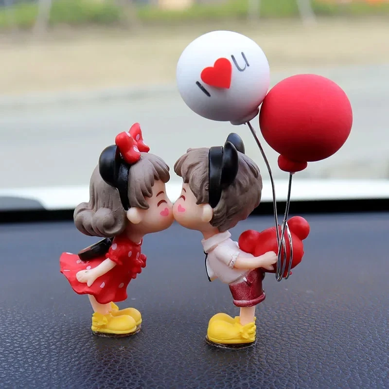 Anime Couples For Car Ornament Model Cute Kiss Balloon Figure Auto Interior Decoration Pink Dashboard Figurine Accessories Gifts