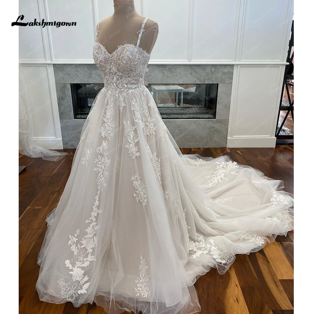 Gorgeous Spaghetti Strap Wedding Dress Modern A-line Sweetheart Lace Applqiue Bridal Gown Elegant Long Tulle Bride Dresses