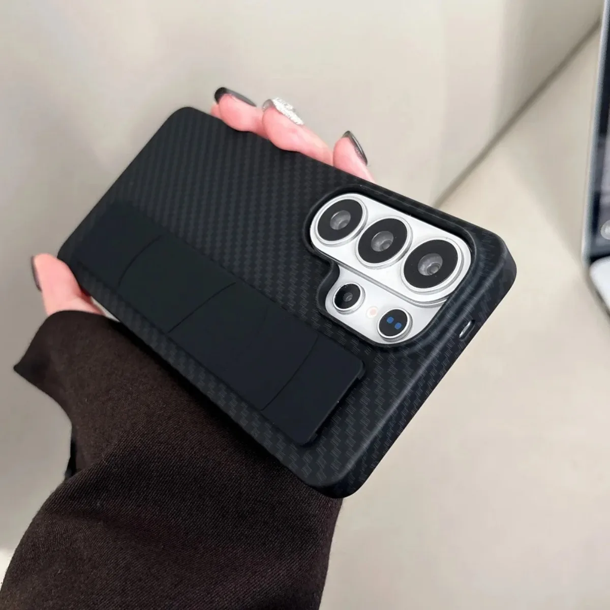 Carbon Fiber Texture Wrist Strap Phone Case for Samsung Galaxy S26 Ultra S25 S24 S23 Plus + Shockproof Handheld Grip Back Cover