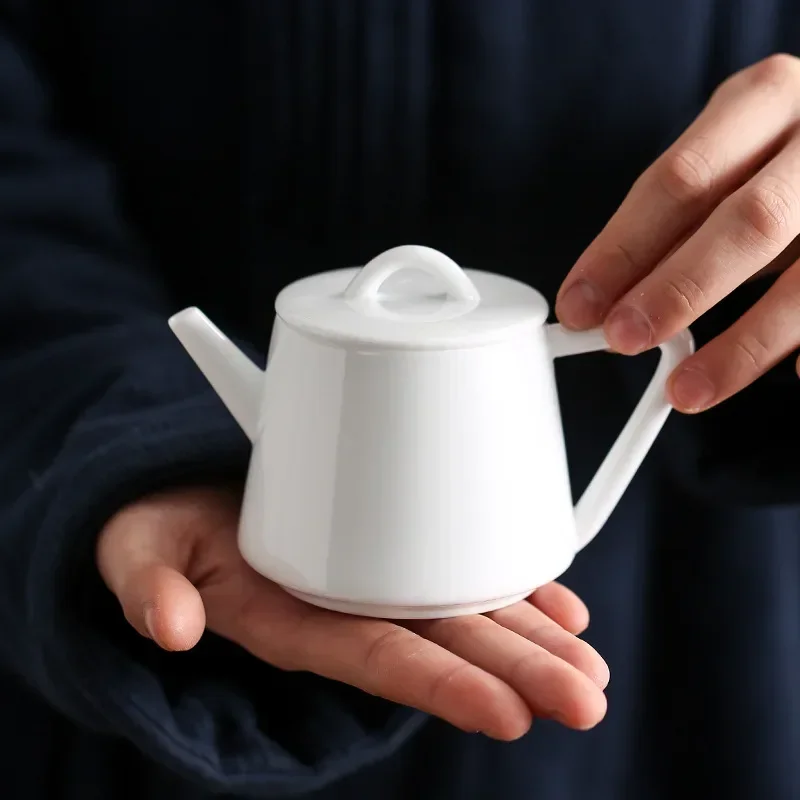 

White Porcelain Tea Pot Yulan Gongfu Tea Set Think Tank Office Use Large Size Tea Kettle for Busin And Home Use