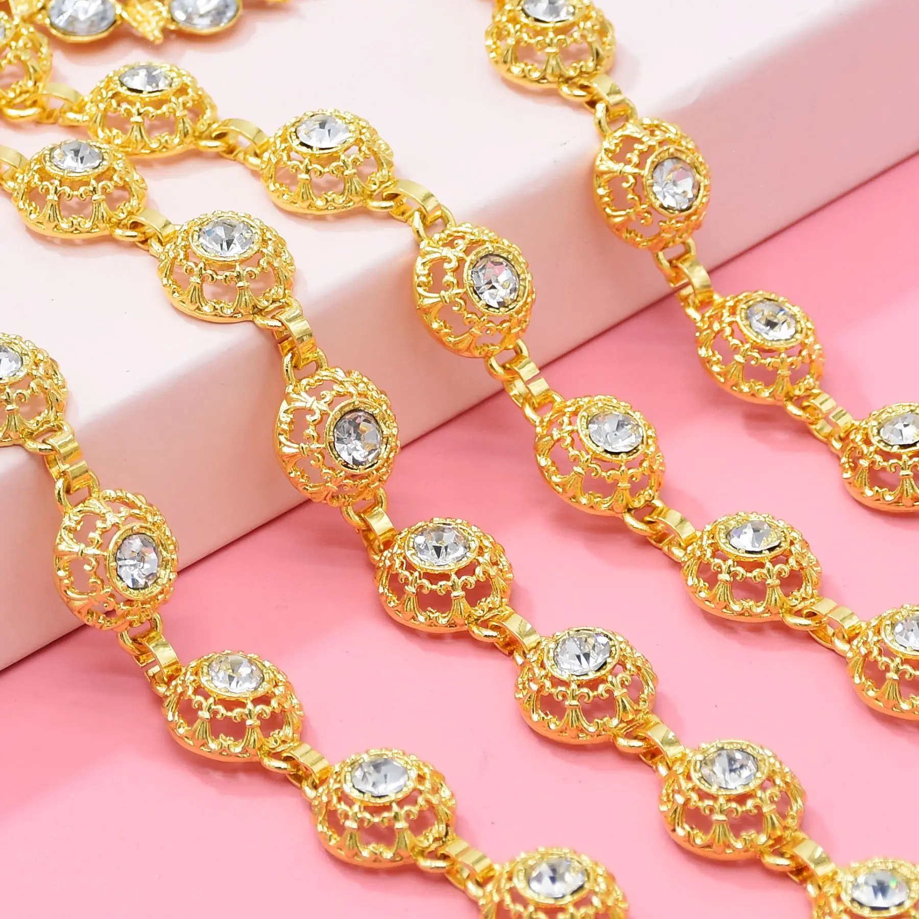 Fashion Gold Crystal Hollow Flower Shoulder Chain Body Jewelry Turkey Thai Charm Women's Diagonal Cross Necklace Body Chain