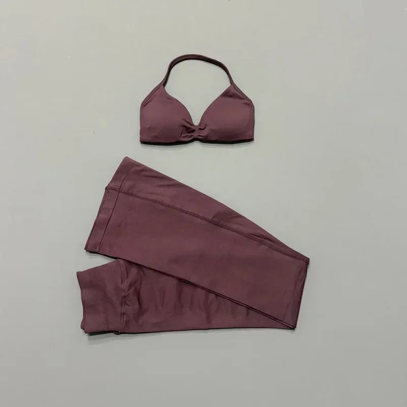 2-teiliges Nahtloses Neckholder-Sport-BH-Set mit Rückenausschnitt und Polsterung, Weiche Weitbeinige Hüftliftende Yoga-Hose, Figurbetontes Fitness-Workout-Set – Detail 14