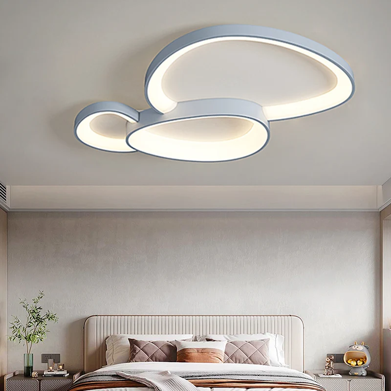 Plafonnier LED au design moderne, luminaire décoratif d'intérieur, idéal pour un salon, une chambre à coucher, une salle à manger ou une salle d'étude