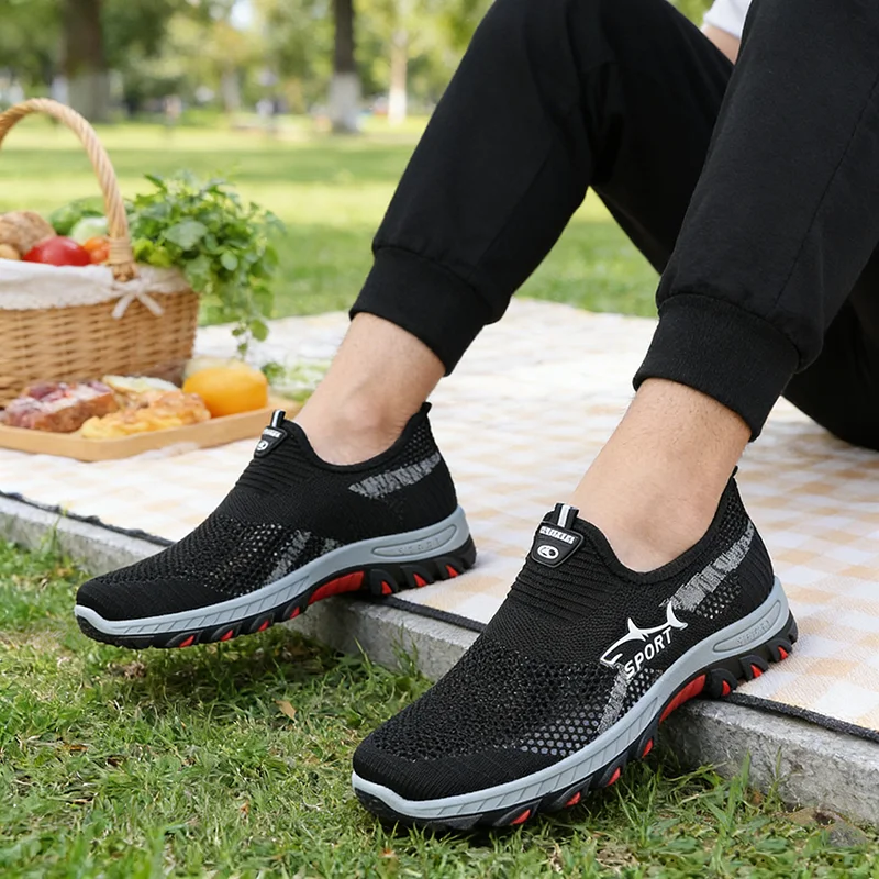 

1pair Breathable Mesh Sneakers Large Size Men's Shoes Spring New Trend Casual Shoes Size 39-47