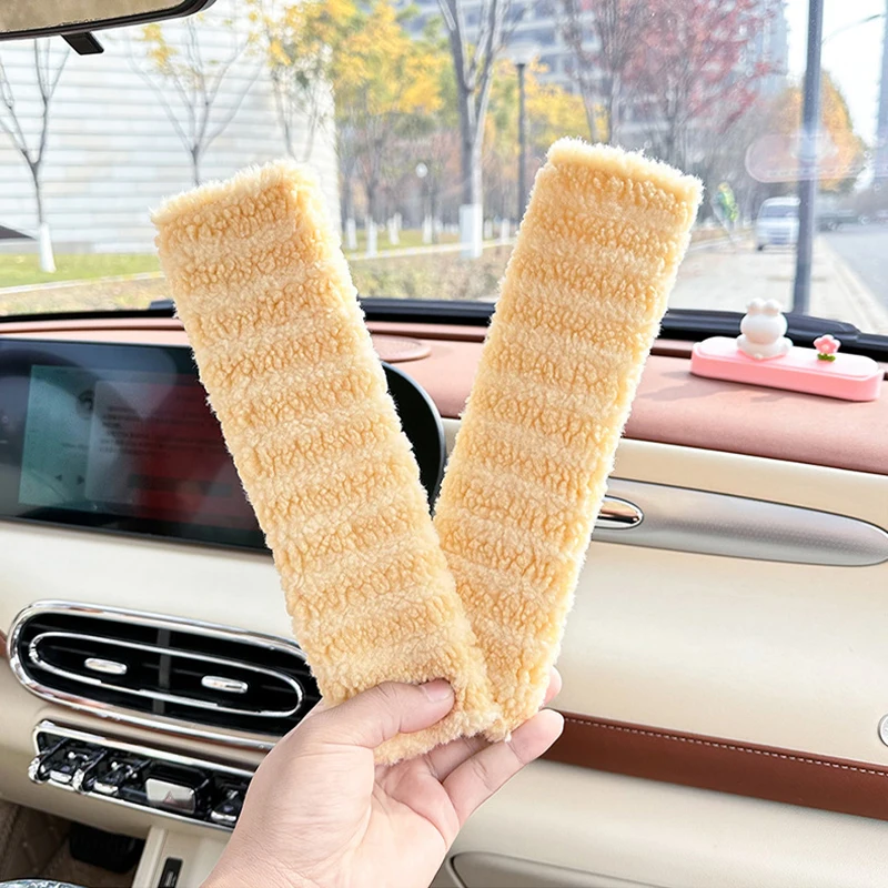 

1Pc Car Seatbelt Cover Universal Comfort Soft Plush Shoulder Pad Warm Faux Fur Protector for Car Truck SUV Interior Decor
