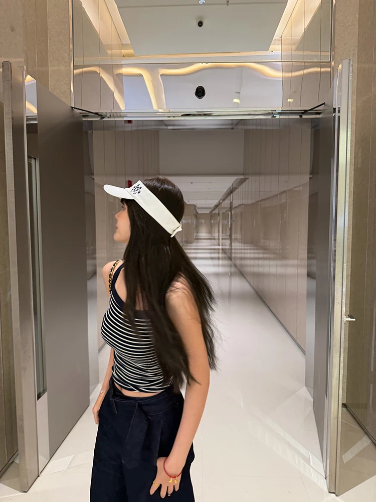 

Женский укороченный полосатый топ на бретельках Tang Family SD, лето 2026, модная универсальная верхняя одежда из полиэстера, приталенный крой