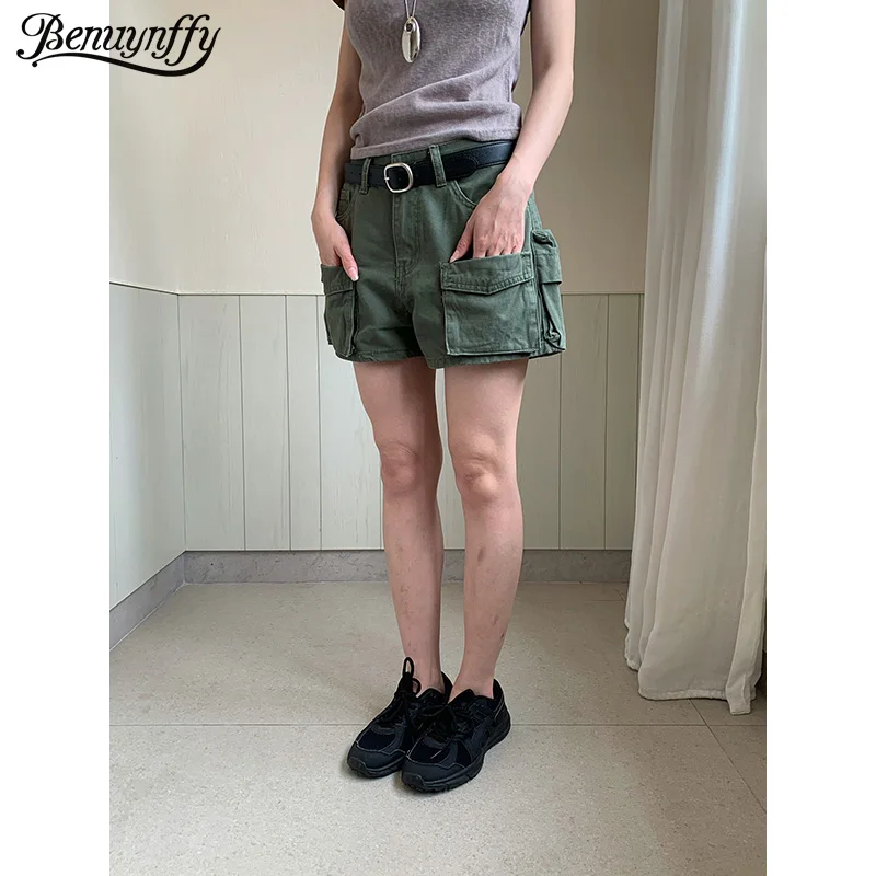 Benuynffy Retro Multi Pocket Washed Cargo Shorts Women 2026 Summer New 2000s Streetwear Casual Female Wide Leg Hot Pants