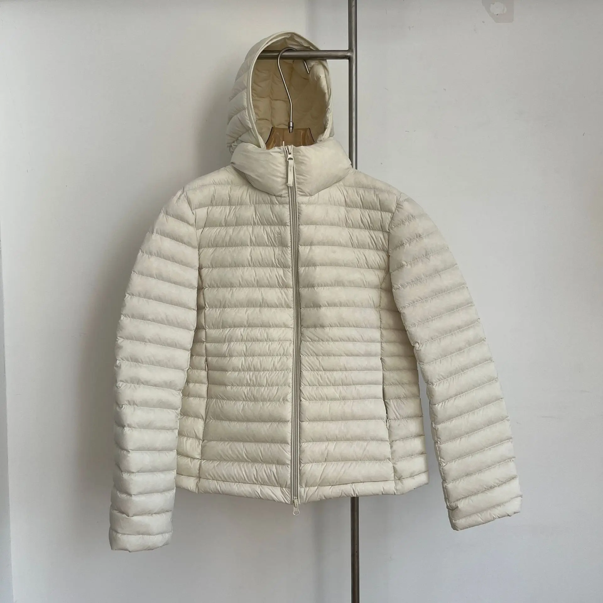 Piumino con cappuccio staccabile Elegante piumino da donna con piumino d'anatra bianco al 90% caldo invernale 2025 Nuovo arrivo invernale