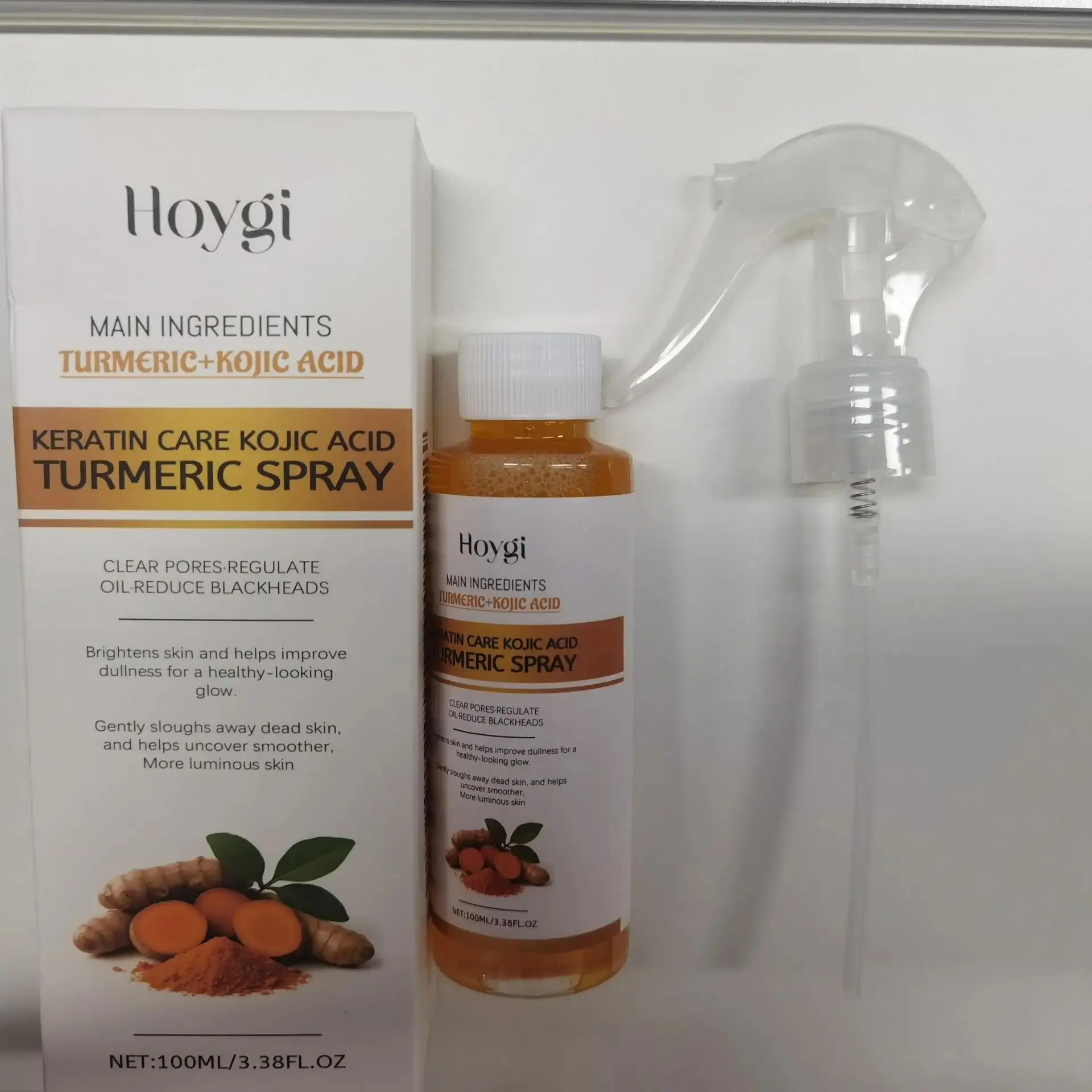 Spray viso con curcuma ed acido cogico: per pori chiari e regolamento dell'olio, sbiadisce punti neri, cura schiarente e levigante della pelle.