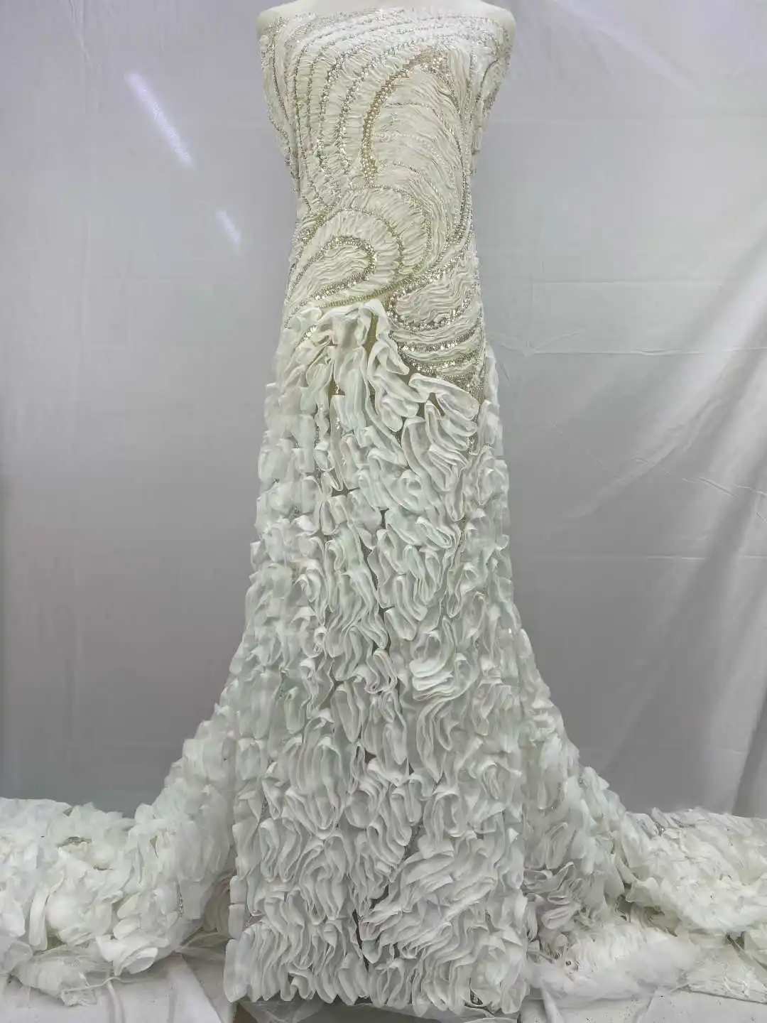 Высокое качество, высококачественная элегантная достойная ткань, 3D вышивка ручной работы, сетчатое кружево с бусинами для изготовления женского свадебного платья