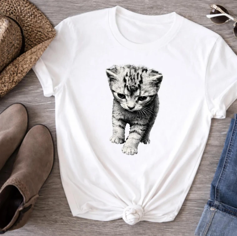 Cute Realistic Cat Kitten Short Sleeves T-Shirt Kawaii Soft Aesthetic Minimalist Cat Lover Casual Streetwear Graphic Tee Top Y2k