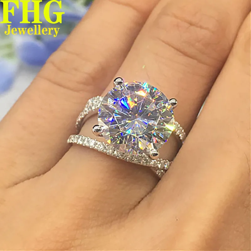 

Solid 18K Au750 White Gold Ring DVVS Moissanite Diamonds 4Carat Round shape Wedding Party Engagement Anniversary Ring