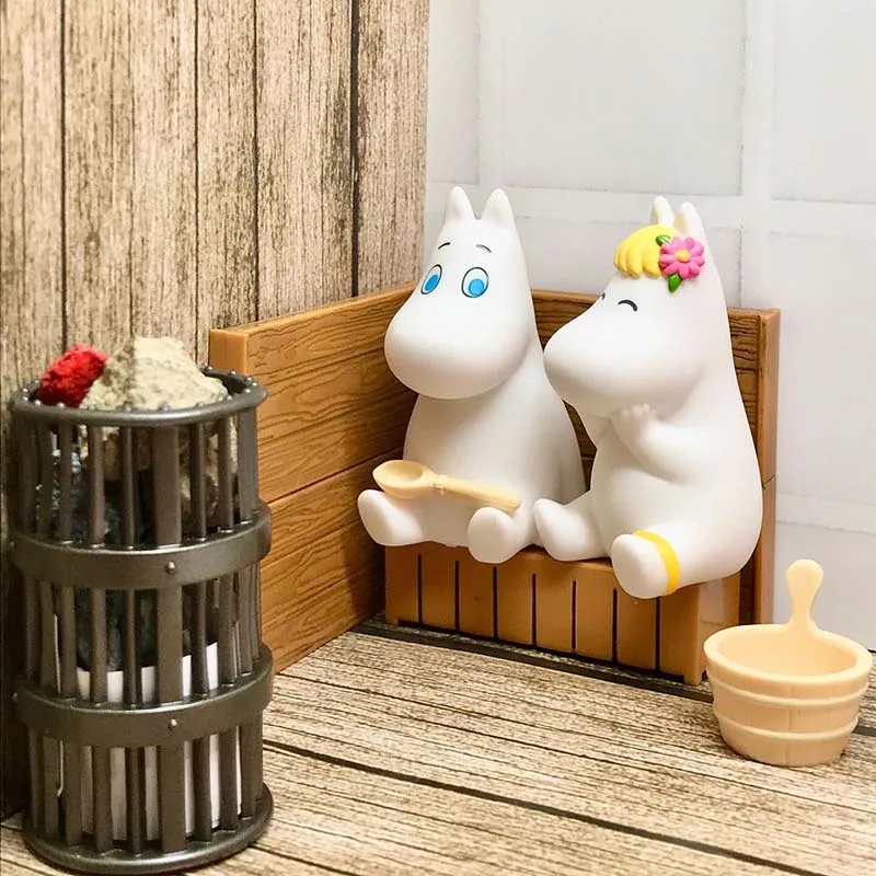 BANDAI Original Gashapon Toys Moomin Muuminpeikko Pikku Myy Nipsu Niiskuneitti Anime Action Figures Capsule Toys Kids Gifts