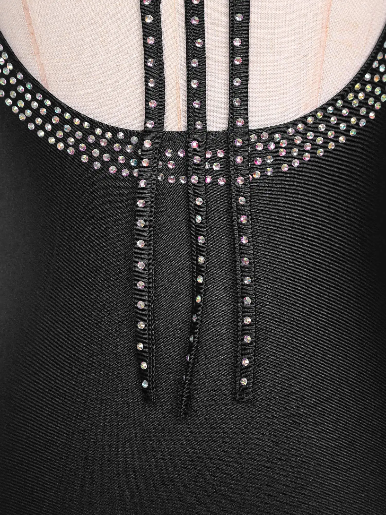 

Women Latin Jazz Dance Fringe Dress Rhinestones Halter Sleeveless Back Cut Dress Classical Ballroom Modern Performance Costume