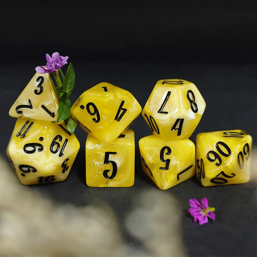 7Pcs Sun Drops Flower Yellow Glitter Resin Polyhedral Dice Set, DND Dice For Dungeons & Dragons TRPG Tabletop Role Playing Game