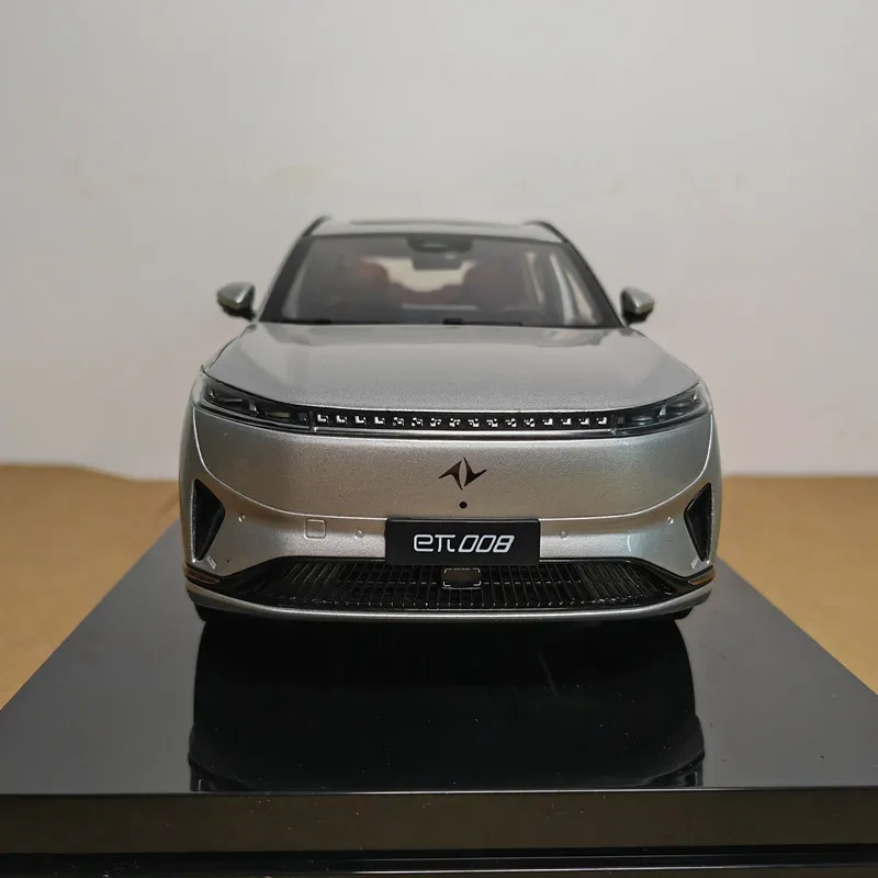 

Модель автомобиля Dongfeng Yipai Eπ 008, масштаб 1:18, из сплава, имитация, новая энергия, сувениры, подарки, коллекционирование